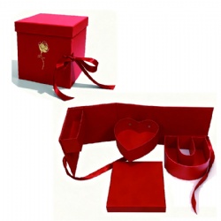 HF121619 Rotating Monogram I Love You Flower Gift Box